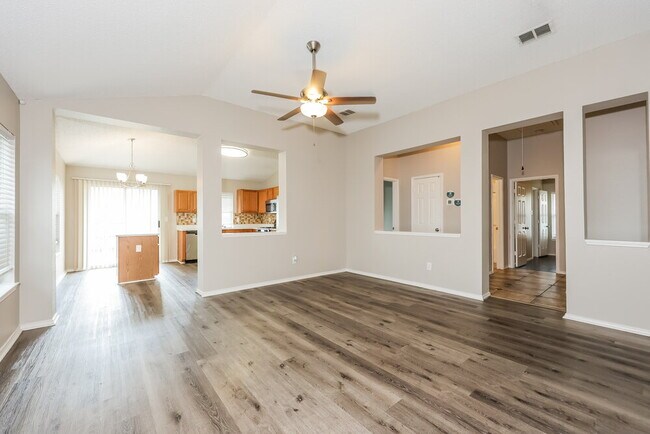 Photo - 7312 Moon Ridge Ct