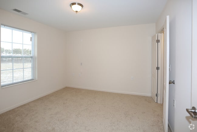 Bedroom - Transit Pointe Senior Apartments