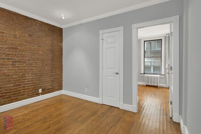 Photo - 221 E 23rd St Unidad 8