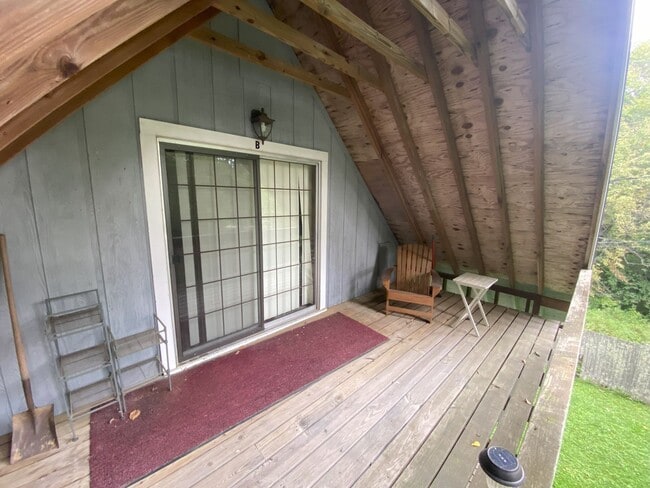 Photo - robi1130 Unit B