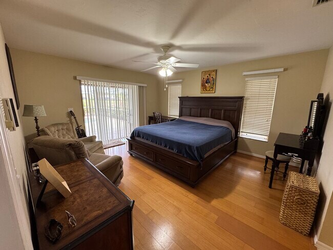 Photo - 939 St Andrews Blvd