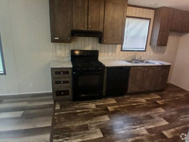 Building Photo - 64 Hollywood Dr Rental
