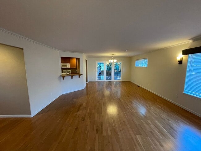 Photo - 3502 Marion Way