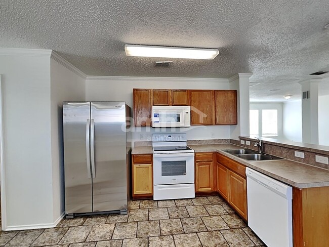 Photo - 2440 Marimont Ln