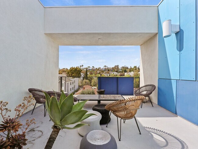 Photo - Palms Blue by Wiseman