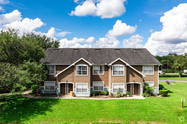 Photo - Whistler's Green Apartment Homes
