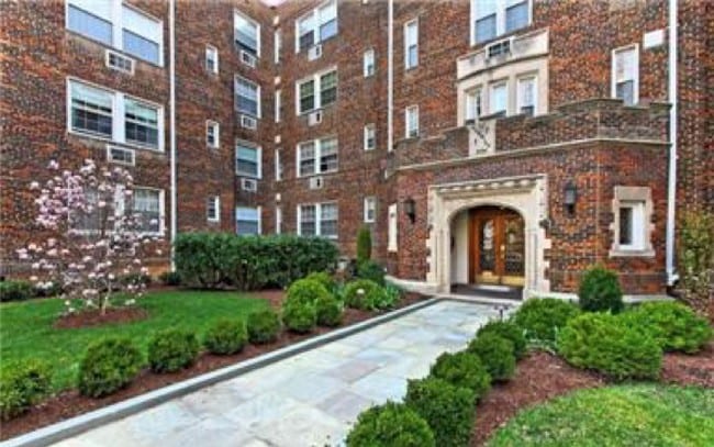 Building Photo - 3051 Idaho Ave NW Unit 208 Rental