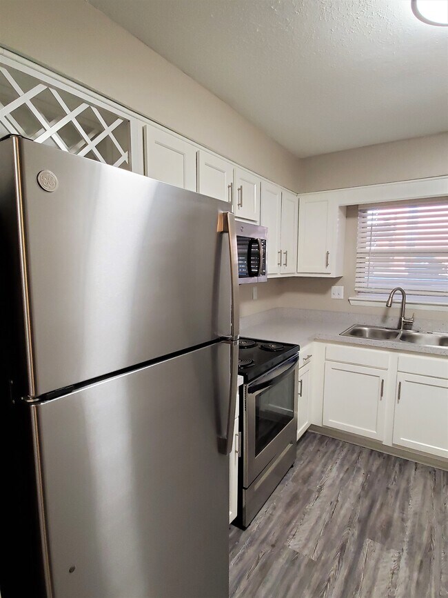 1 BR - Remodel Kitchen