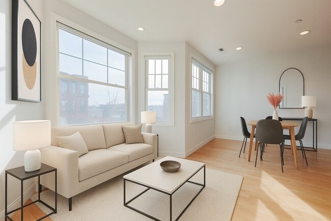 Photo - 375 Dorchester St Unit 3