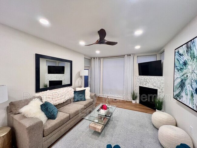 Photo - 211 Kirkland Ave Unit 211