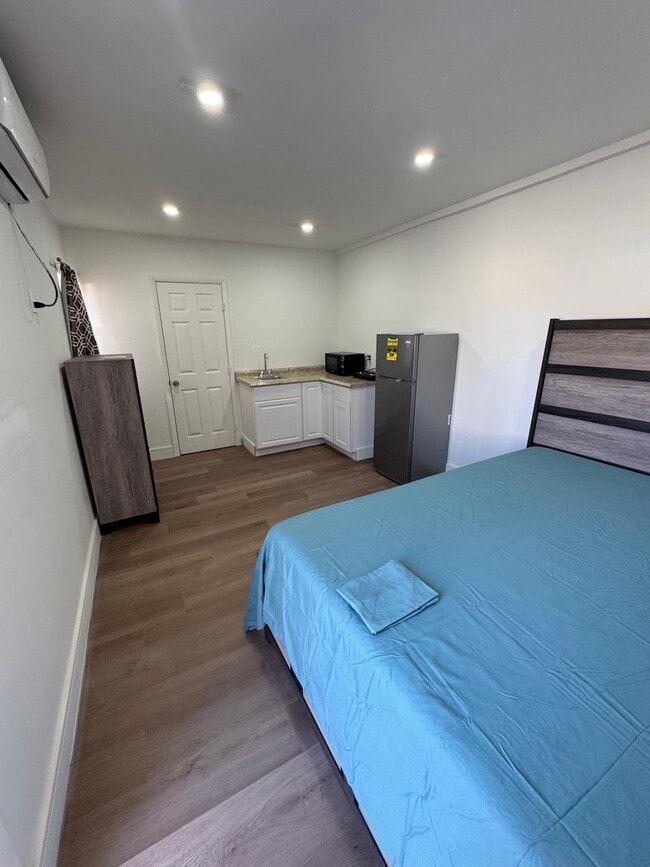 Photo - 6842 NW 14th Ct