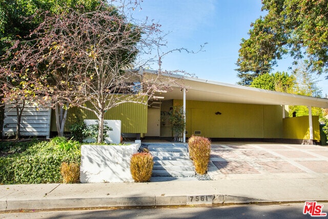 Photo - 7561 Lolina Ln