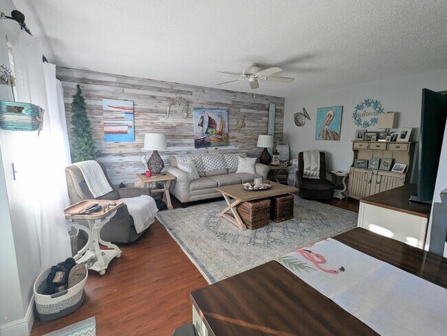 Photo - 172 Berkshire H Rental