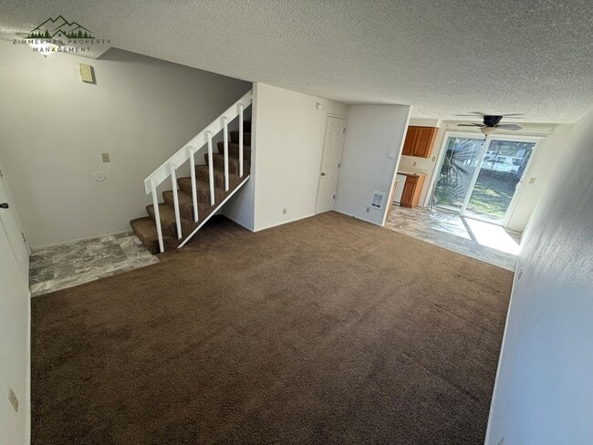 Photo - 6015-6017 A St Unit 6015 A St
