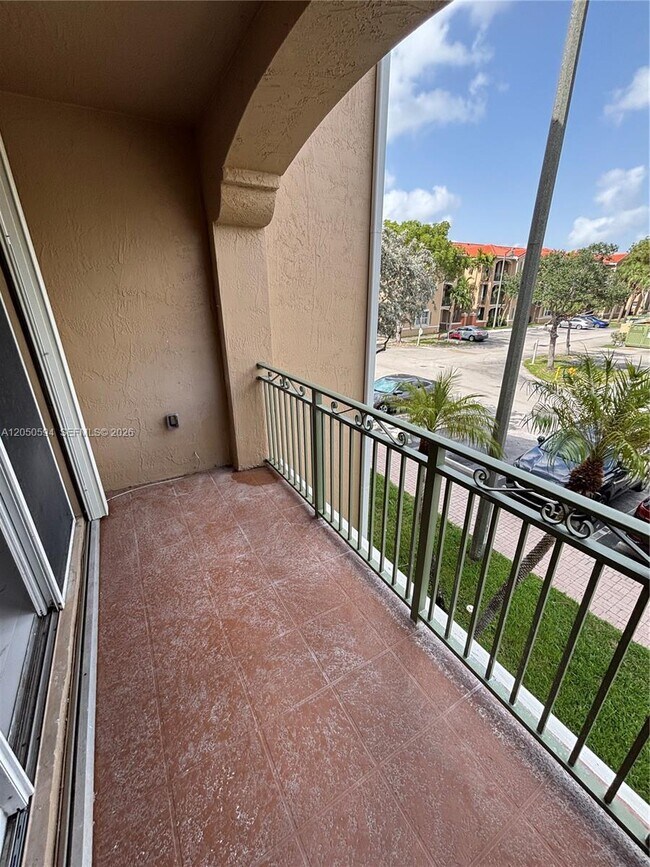 Photo - 6440 NW 114th Ave Unit 424