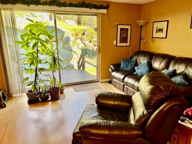 Photo - 28 Shackle Way Unit 151