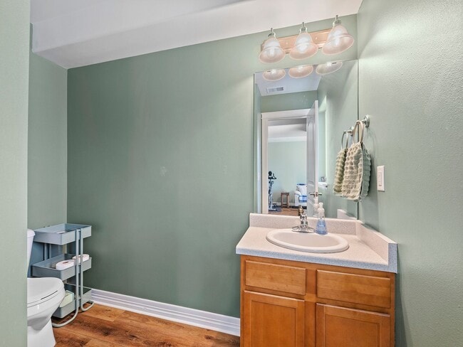 Photo - Spacious 3 Bed 2.5 Bath in Cheyenne! Avail. 7/25!