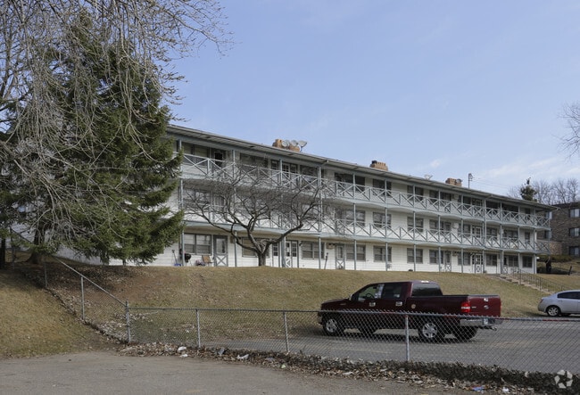 Hillcrest Apartments - Hillcrest Apartments