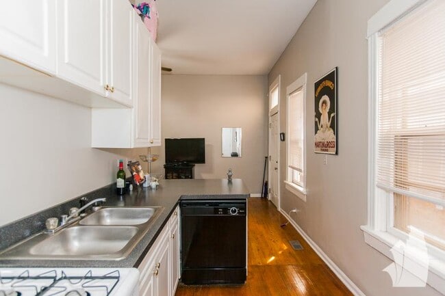 Photo - 1 bedroom in Chicago IL 60642 Unit 1R