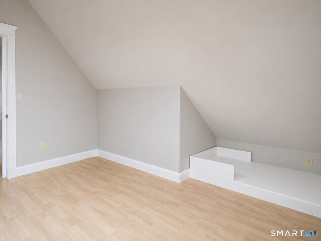 Photo - 122 Atwater St Unit 3
