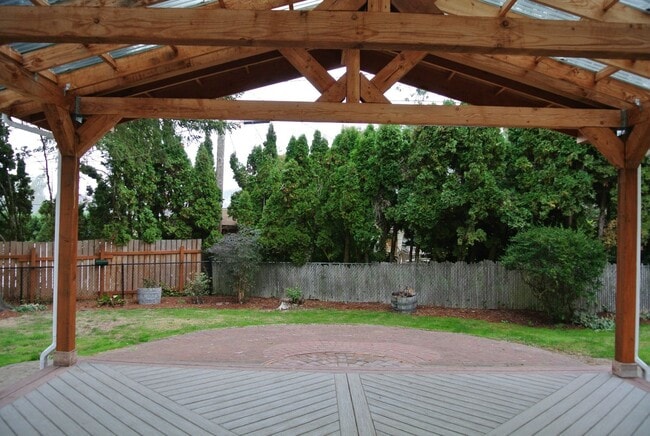 Photo - Spacious 4 bedroom 2 bath Home in North Al...
