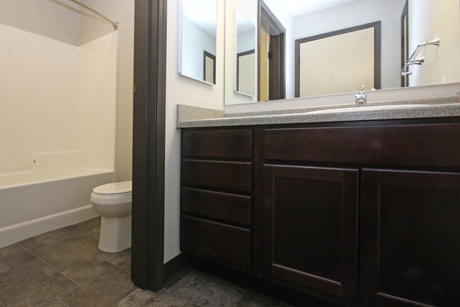 Photo - River Pointe Townhomes