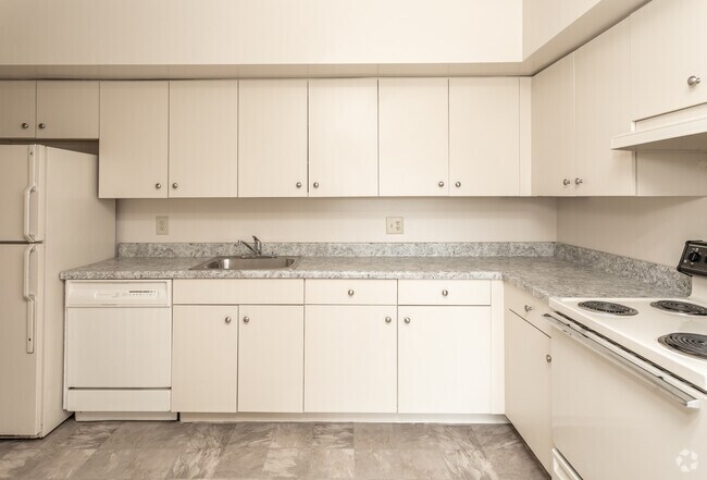 2BR, 2BA - 1440 SF