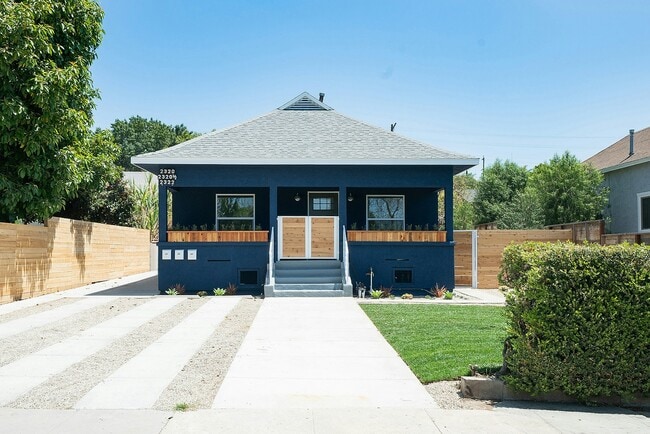 Building Photo - 2322 Alta St