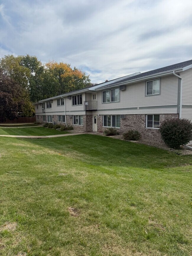 Photo - Dale Street Apartments