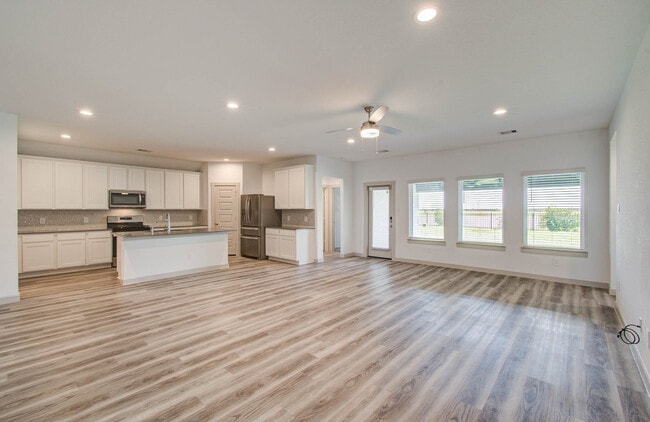 Photo - 3711 Birtley Bnd Wy