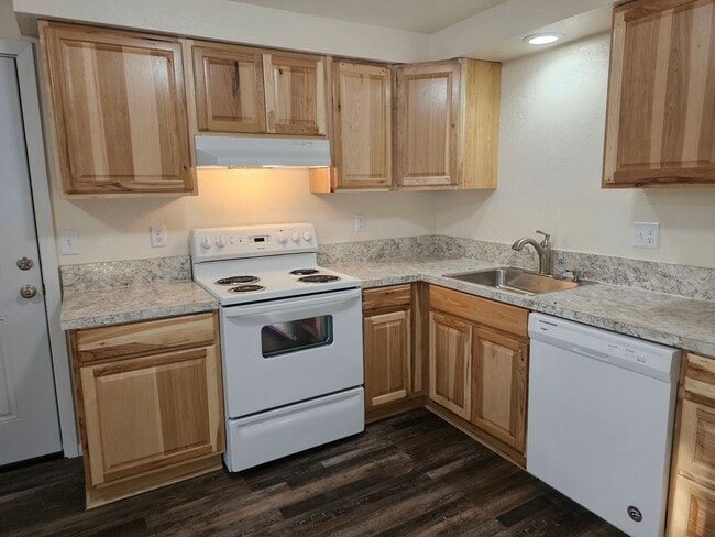 Photo - Fully updated 2/1 duplex in Gateway area Unidad 980 Cloverleaf