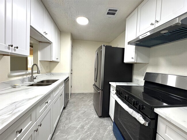 Photo - 22611 Braken Carter Ln