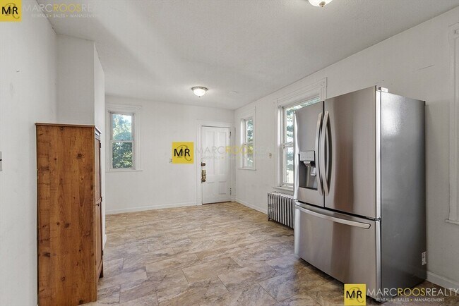 Photo - 182 Harvard St