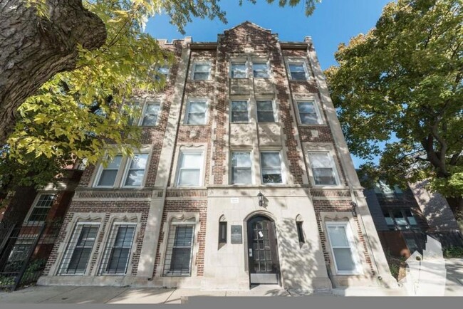 Building Photo - 1 bedroom in Chicago IL 60647 Unit 408 Rental