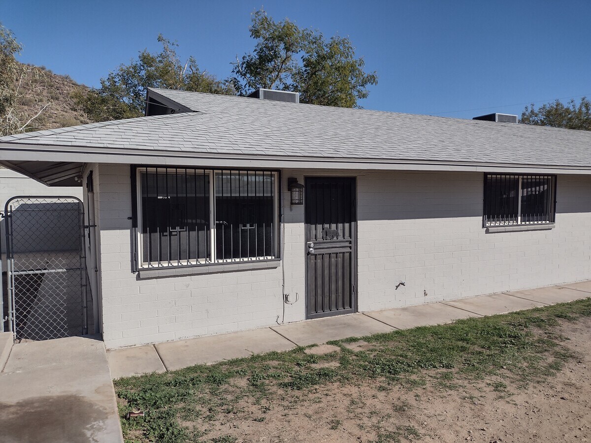 Photo - 1321 W Sahuaro Dr Unit 1