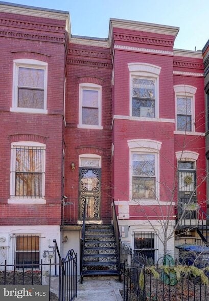 Photo - 1209 I St SE