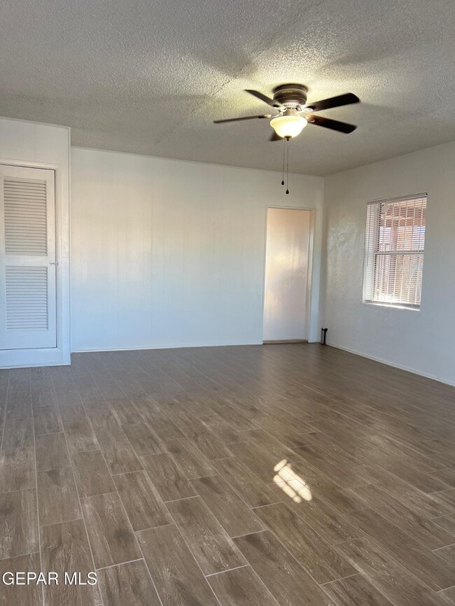 Photo - 4204 Flory Ave