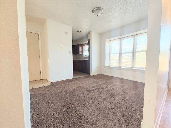Photo - 200 Coke Ave