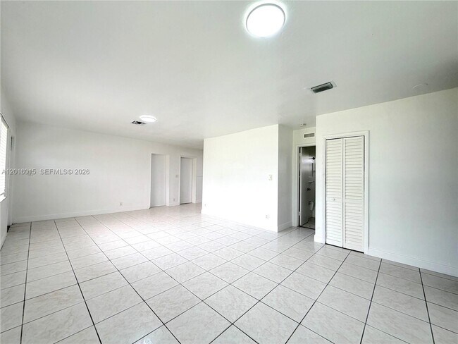 Photo - 1740 SW 47th Ave
