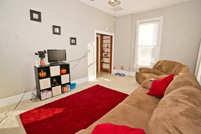 Photo - 704 N 3rd St Unit 1