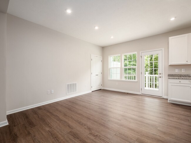 Photo - 6813 Frey Ln