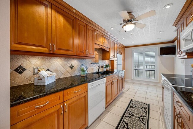 Photo - 3400 Cove Cay Dr Unit 7C