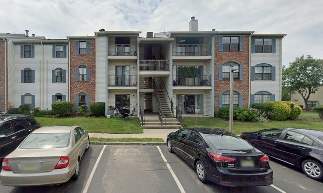 Building Photo - 60 Voscek Ct Unit 60