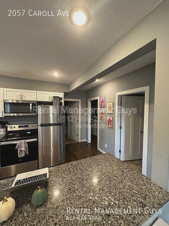 Photo - 2057 Carroll Ave