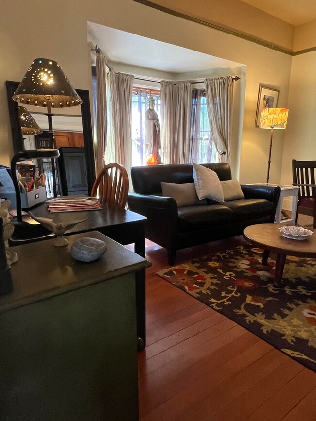 Photo - 901 N 3rd Ave