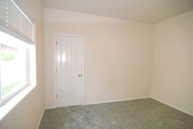 Photo - Nice N. Albany home