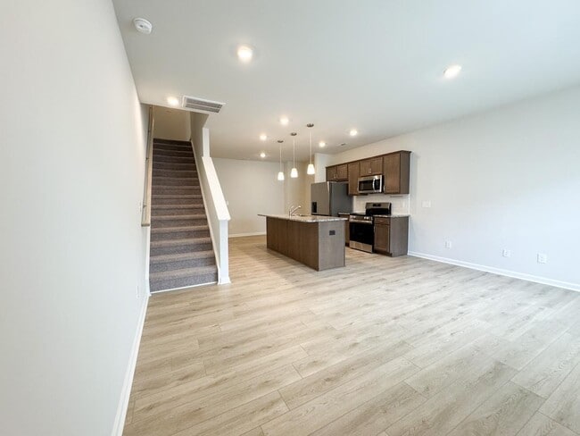 Building Photo - 208 Chesapeake Commons St Rental