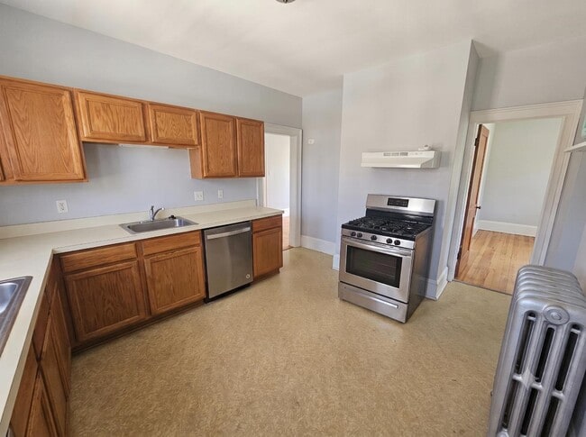 Photo - 17-19 Wareham Street - Apt 3