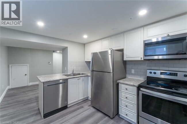 Photo - 244 Upper Paradise Rd Unité Lower