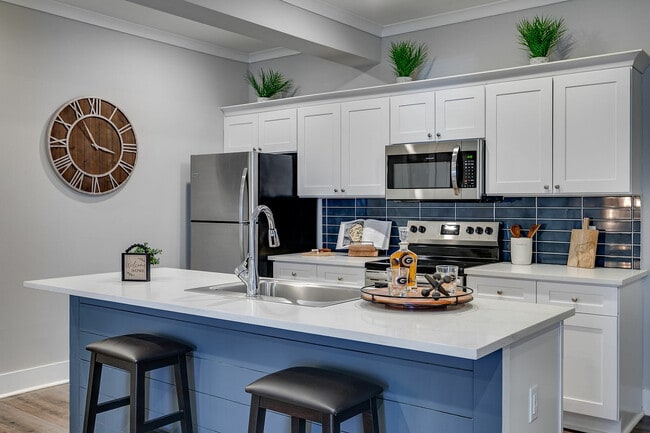 Paragon Luxury Apartments - Paragon Luxury Apartments